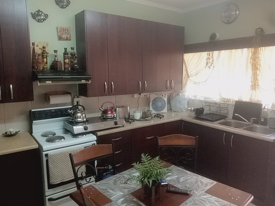 3 Bedroom Property for Sale in Vierfontein Free State